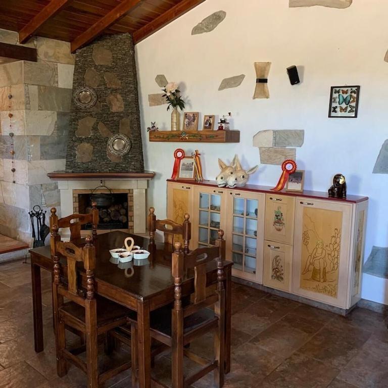 Villa Cantos Del Grillo إيخينيو المظهر الخارجي الصورة